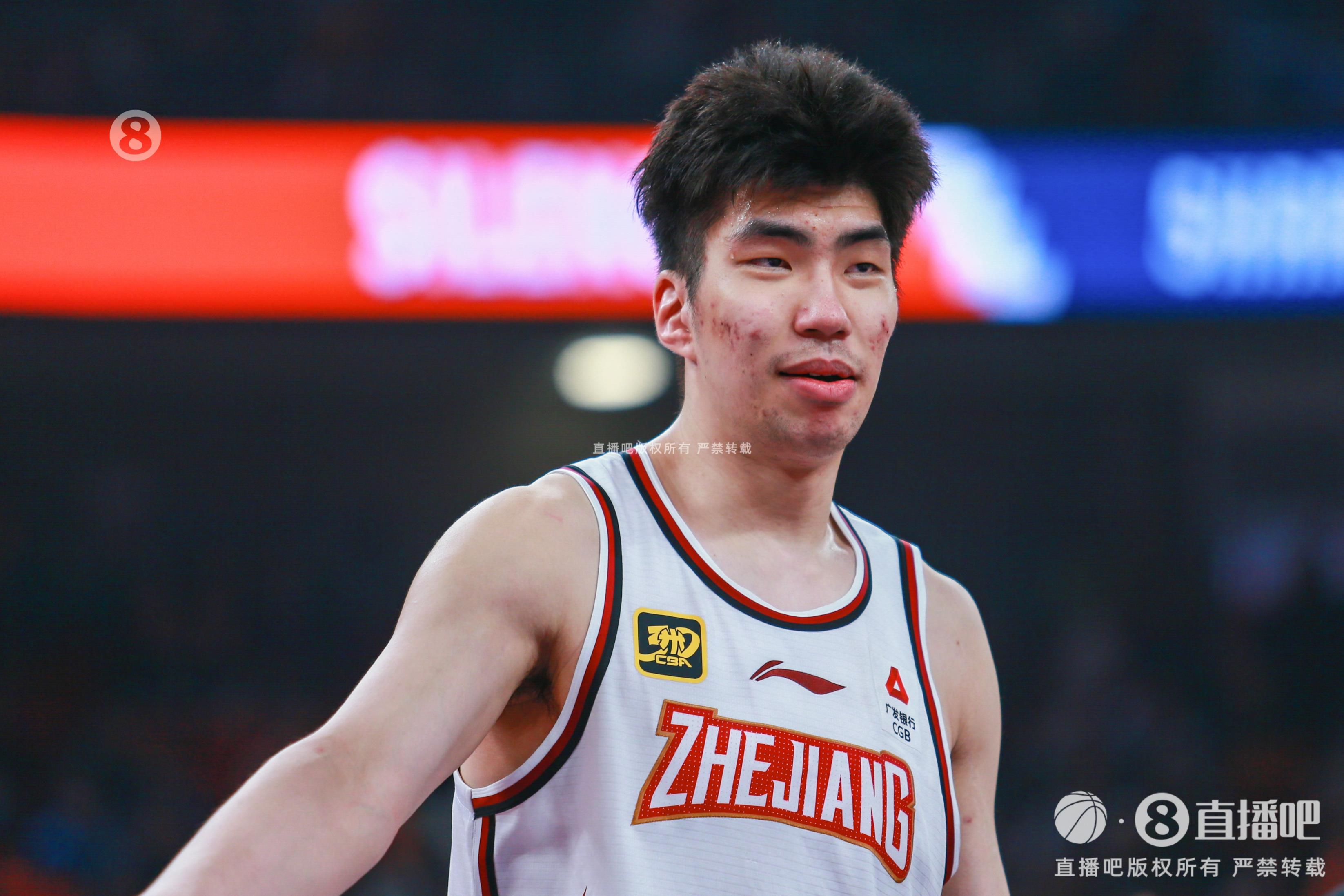 效率極高！余嘉豪8中8貢獻(xiàn)20分7板 罰球5中4